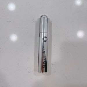 Monat Rejuvenique Oil